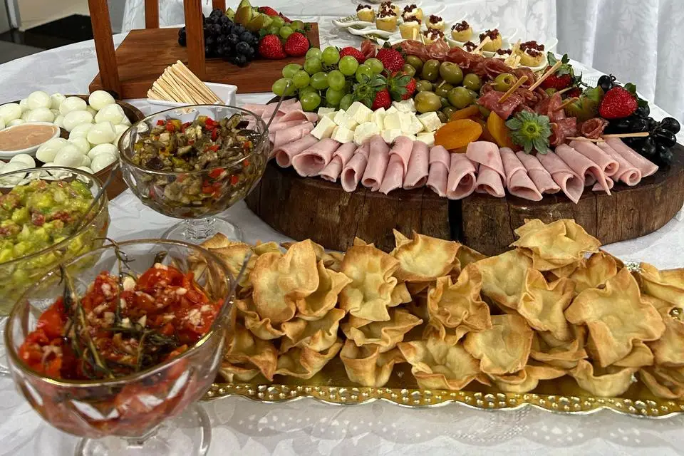 Buffet & Gastronomia — Villa Suh Gastronomia