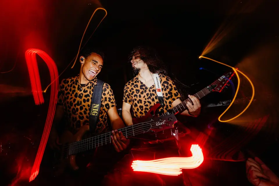 Música & DJ — Banda SIM
