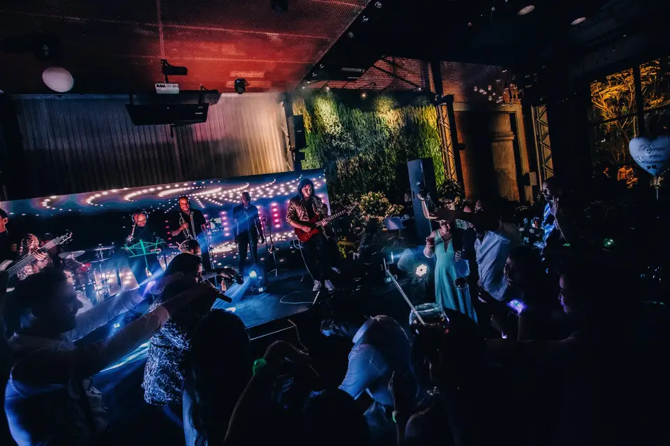 Música & DJ — Banda SIM